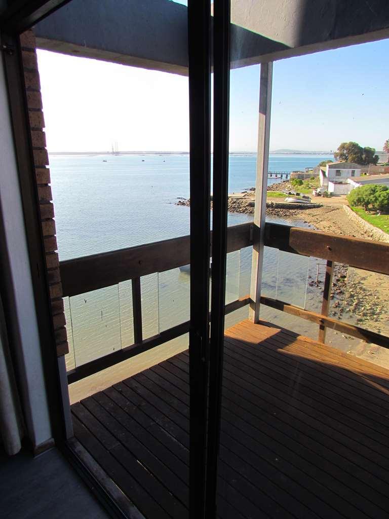 Hoedjiesbaai Hotel Saldanha Bay Номер фото